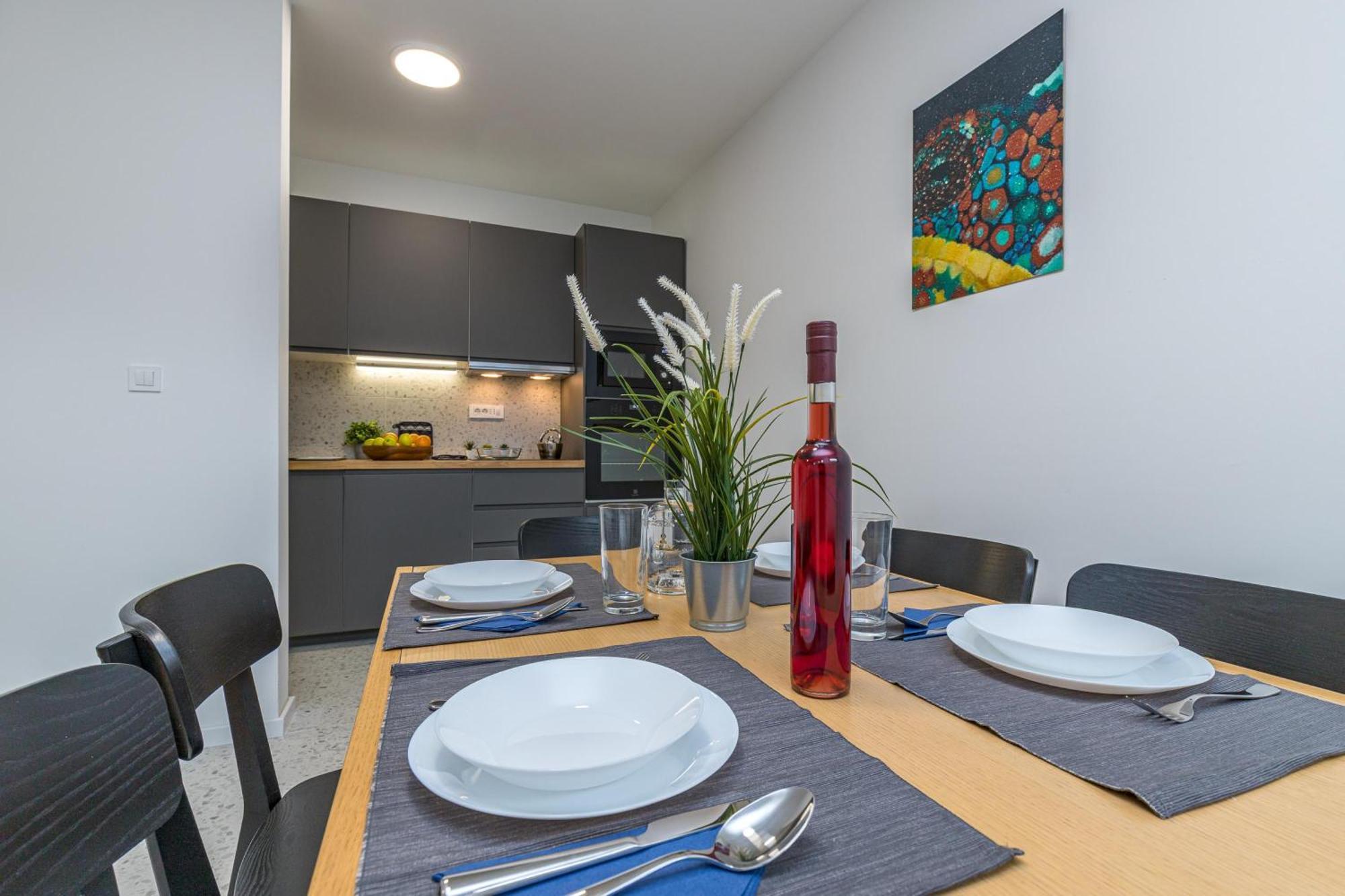 Sapore Di Mare Apartments - Happy Rentals Башка Экстерьер фото