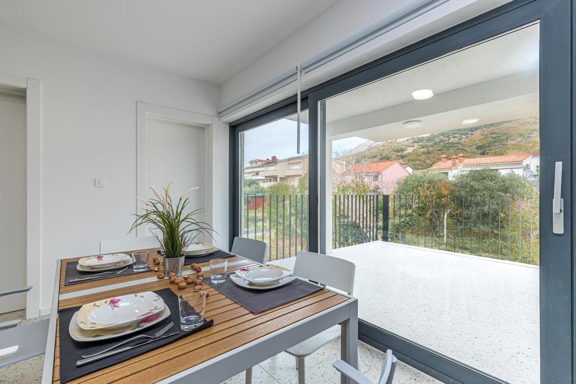 Sapore Di Mare Apartments - Happy Rentals Башка Экстерьер фото
